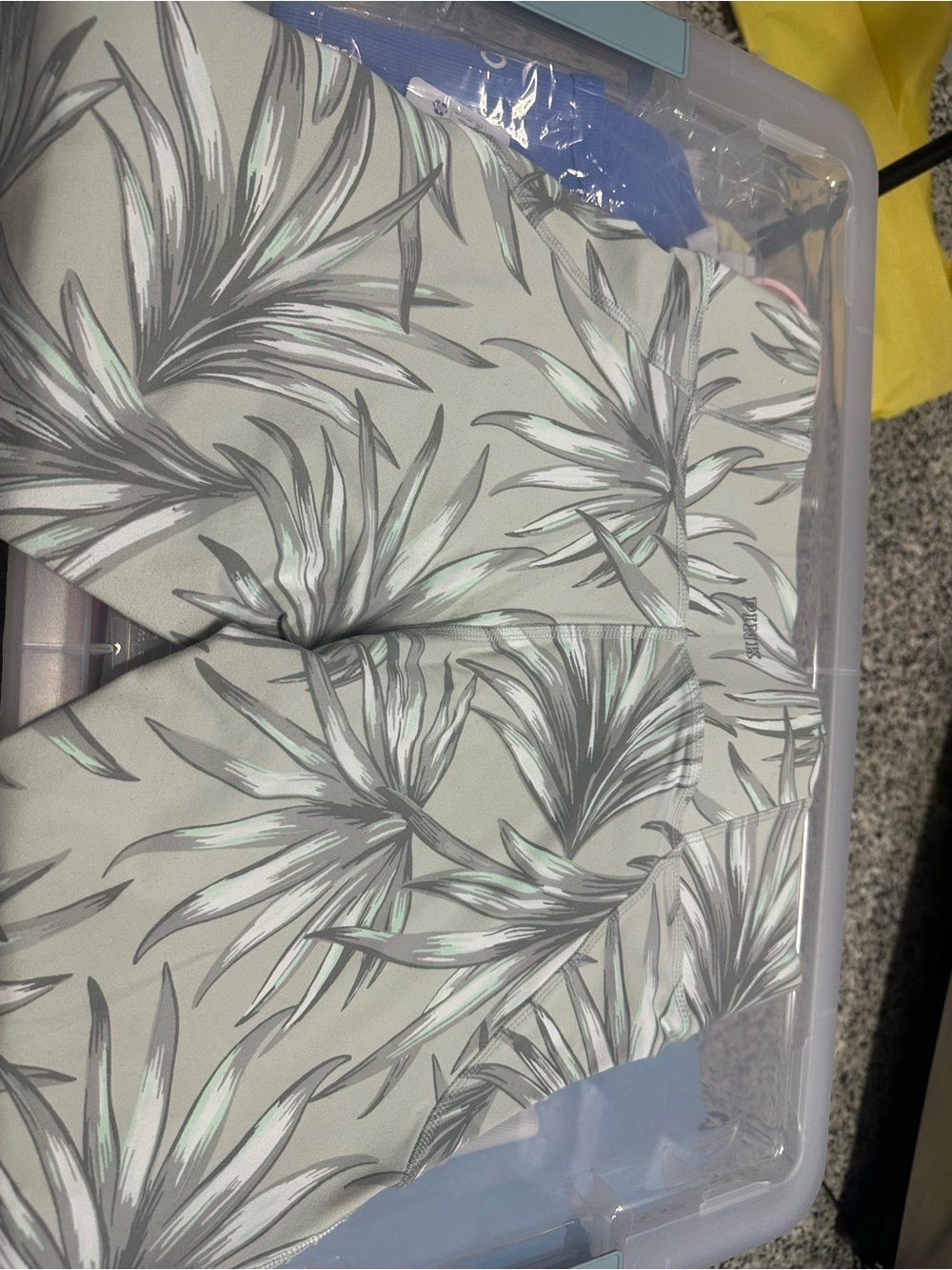 PINK Victoria's Secret Sage Green Palm Print Leggings & Top Set - Picture 6 of 9